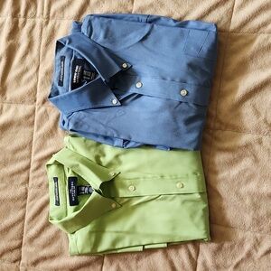 Land's End - Bundle of two Men's button down shirts Sz 17x33 - 1 green, 1 blue